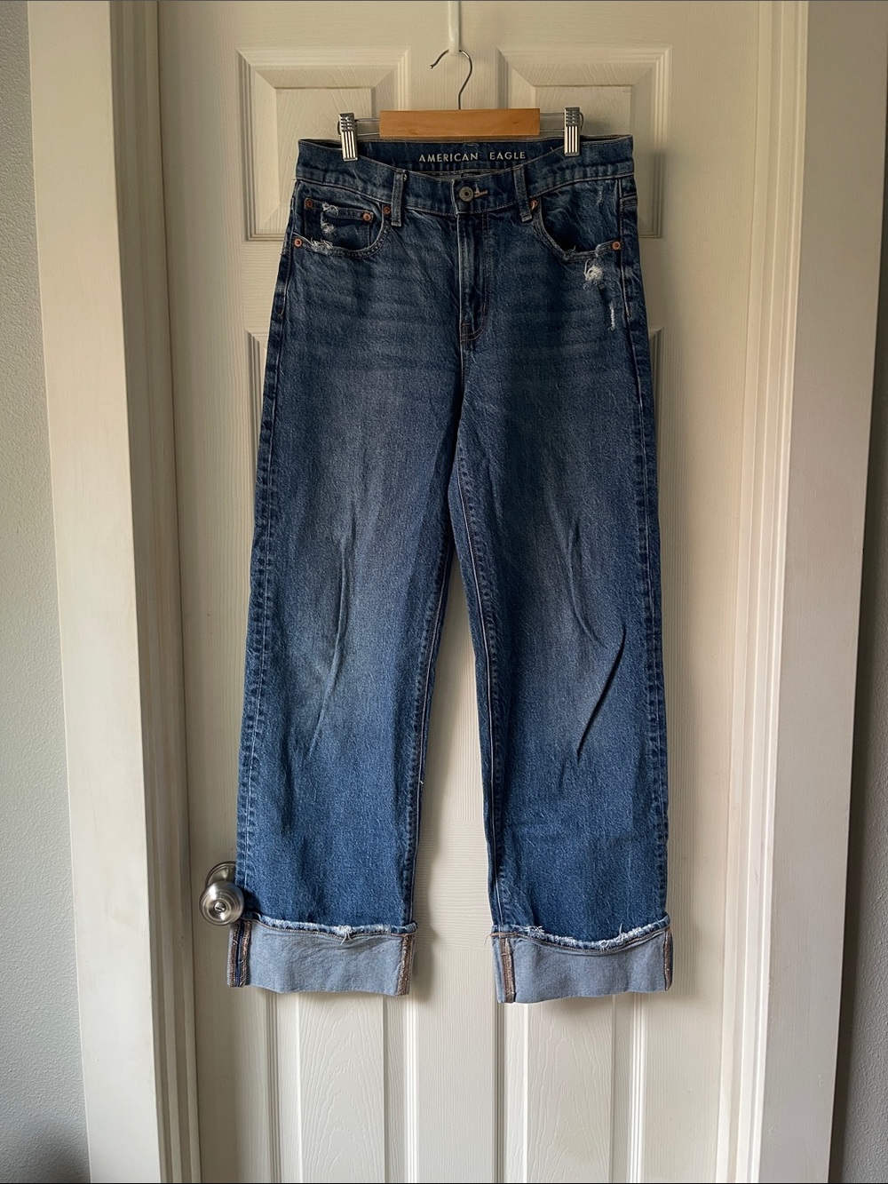 American Eagle Size 4 Distressed Cuffed Straight Leg Jeans